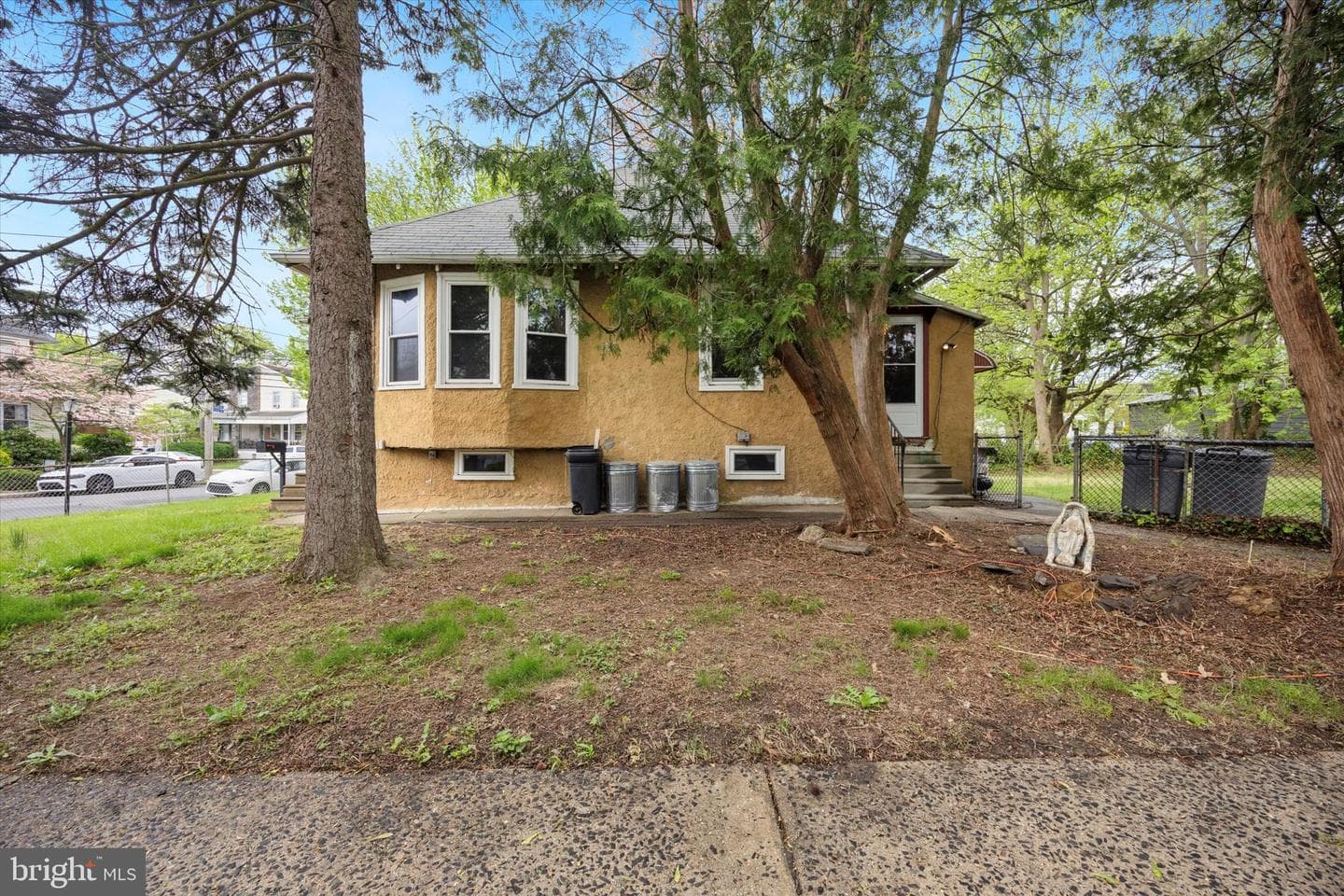 1025 Bartram Avenue photo 18