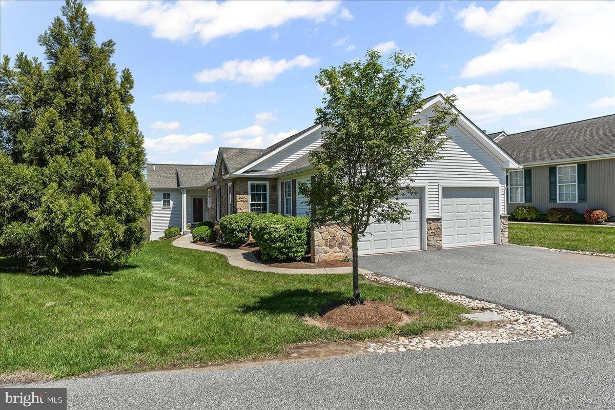 512 Hunting Whip Road
