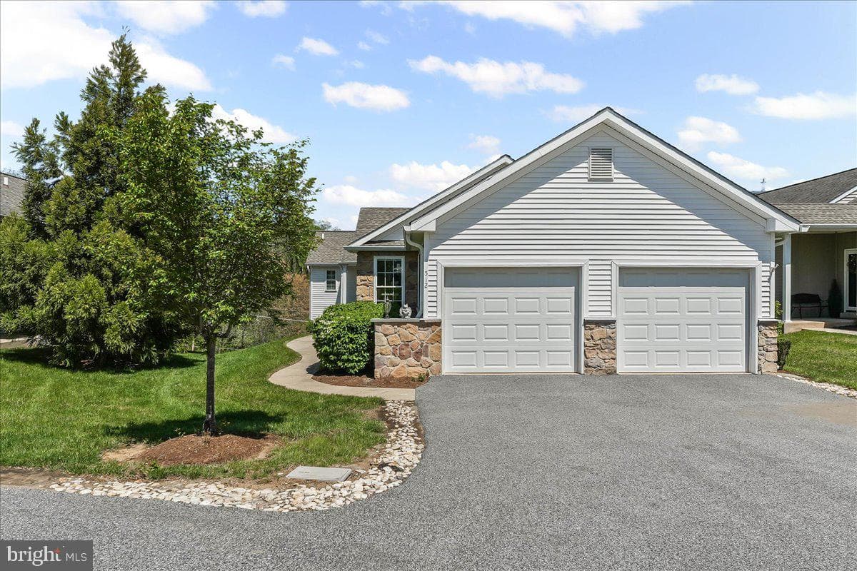 512 Hunting Whip Road photo 2