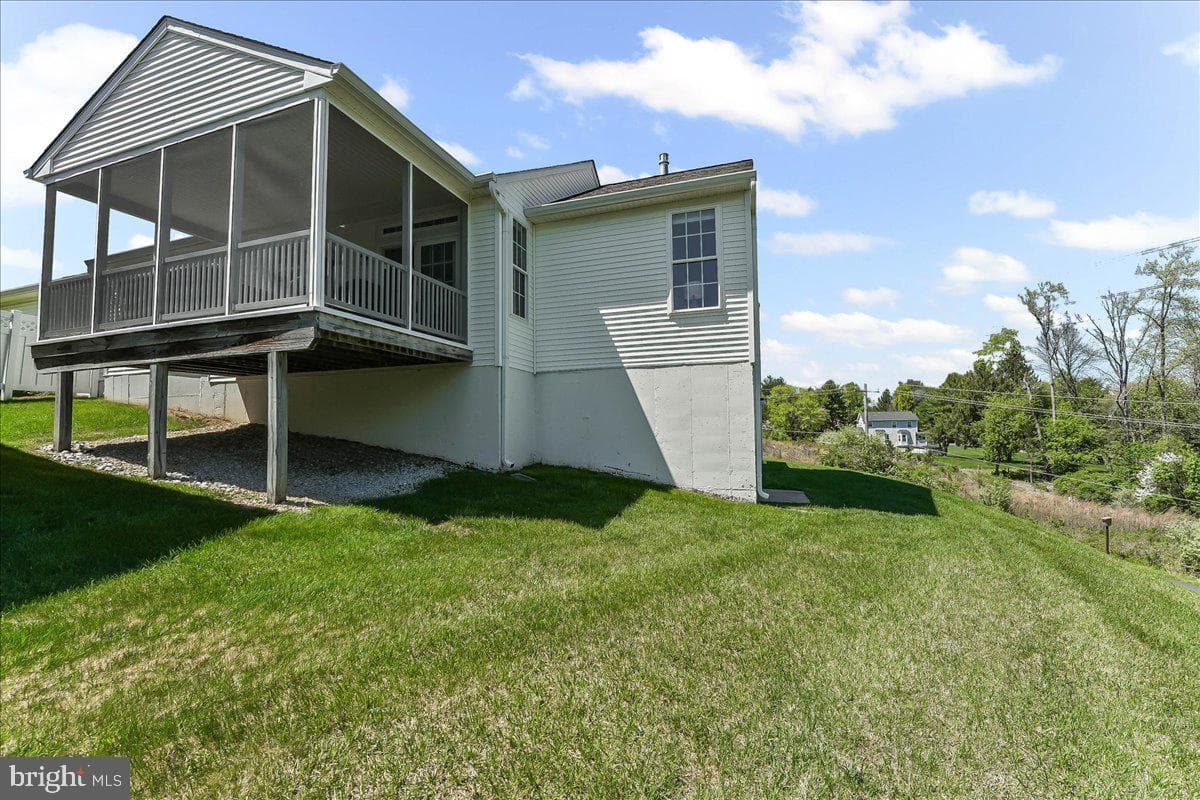 512 Hunting Whip Road photo 4