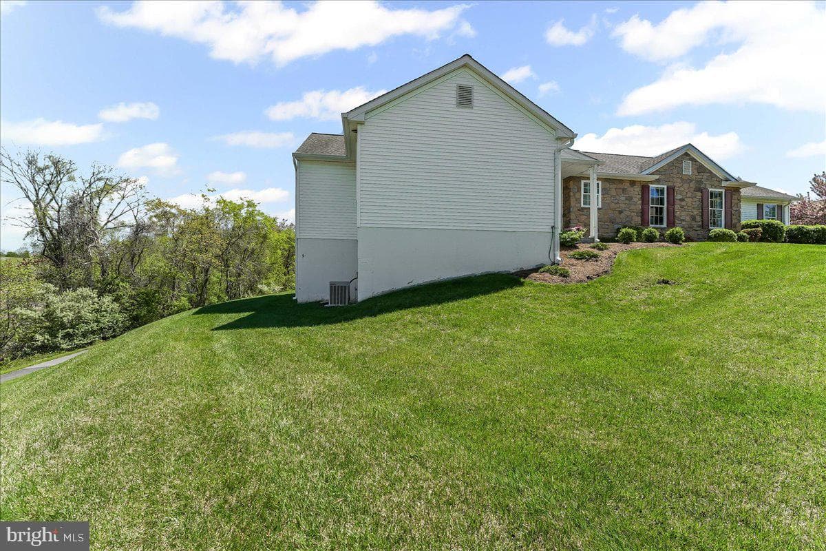 512 Hunting Whip Road photo 5
