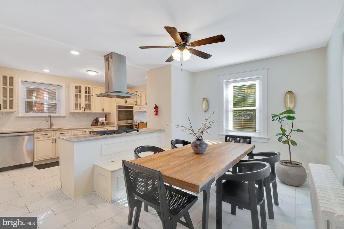 201 E Avon Road photo 6