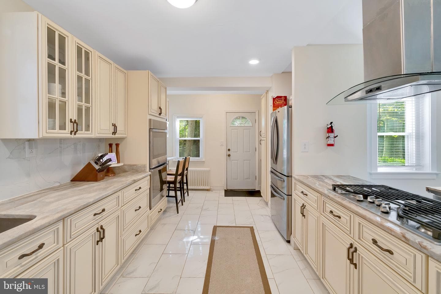 201 E Avon Road photo 8