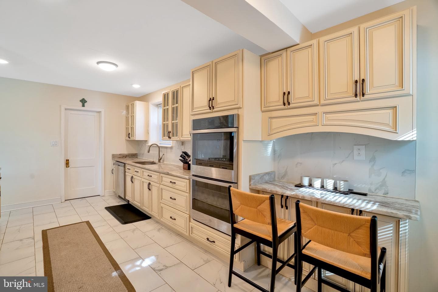 201 E Avon Road photo 9
