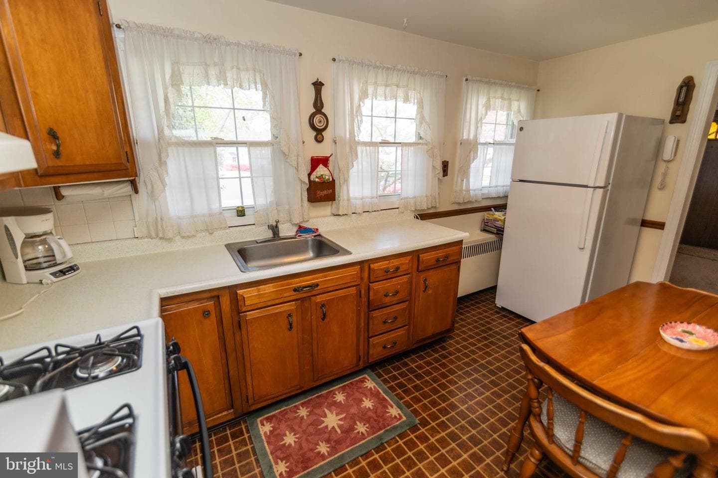 704 Hood Road photo 12