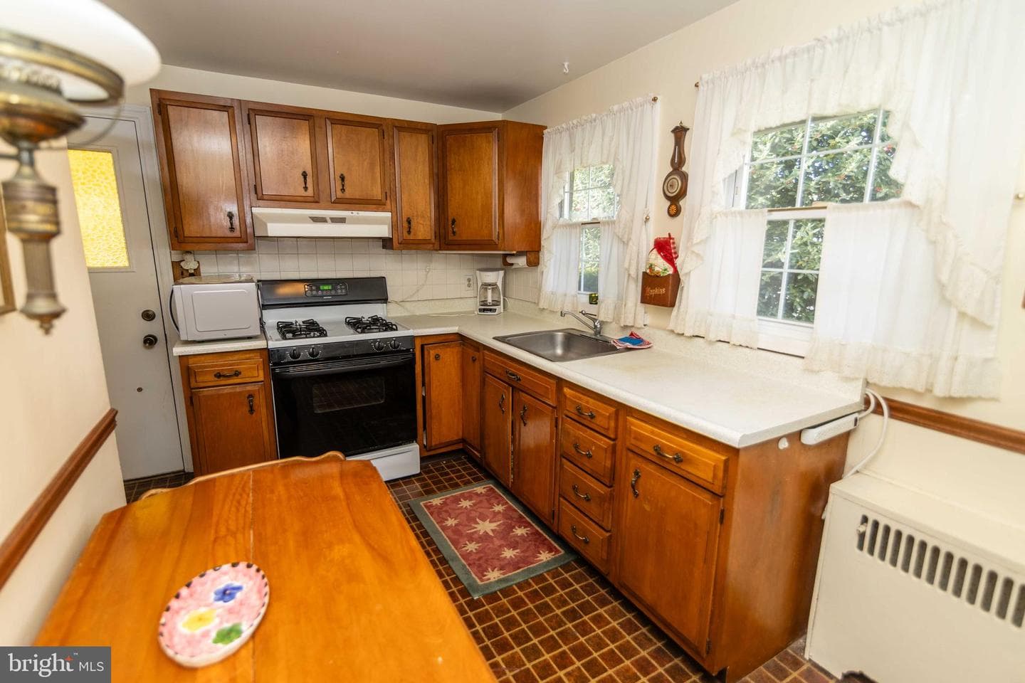 704 Hood Road photo 13