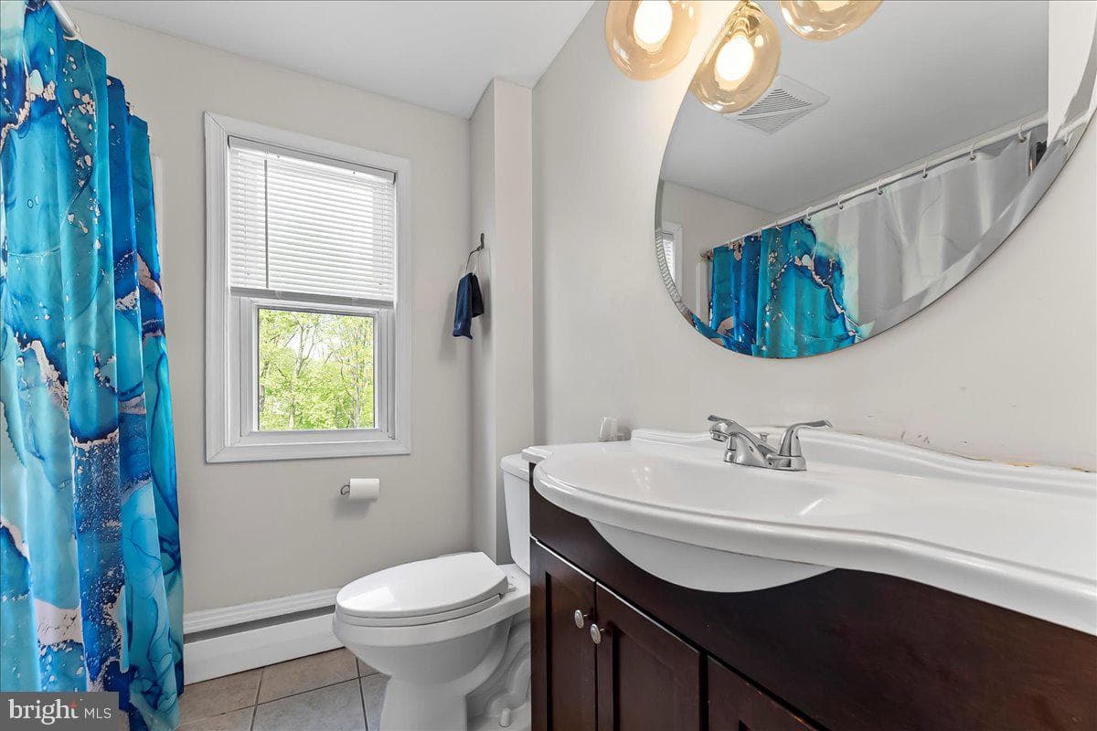 37 Bolling Circle photo 24