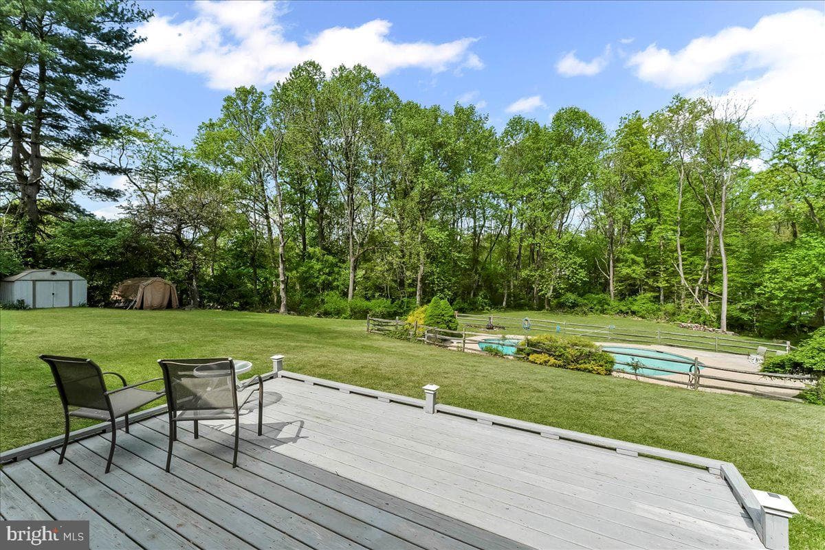 37 Bolling Circle photo 29