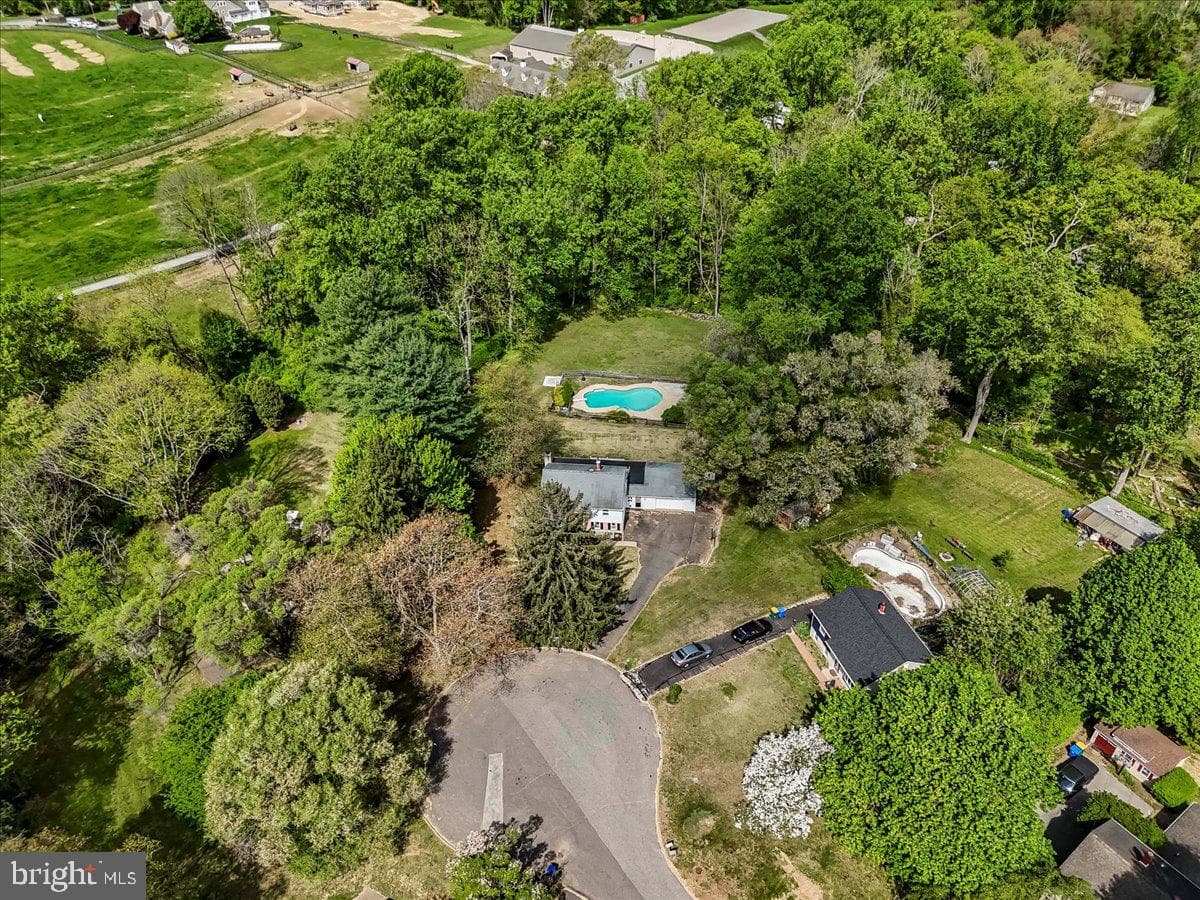 37 Bolling Circle photo 34