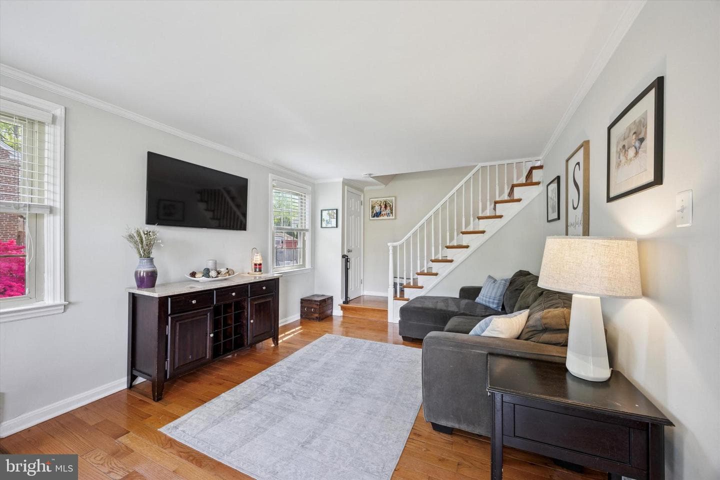 256 Ridgewood Road photo 4