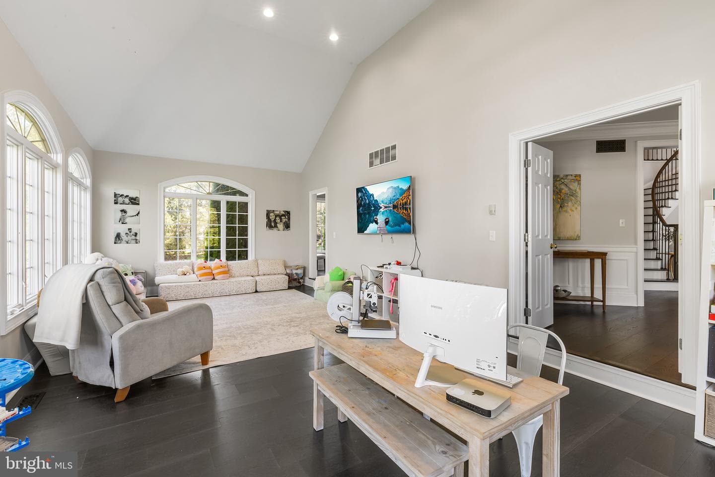 16 Hudson Way photo 19