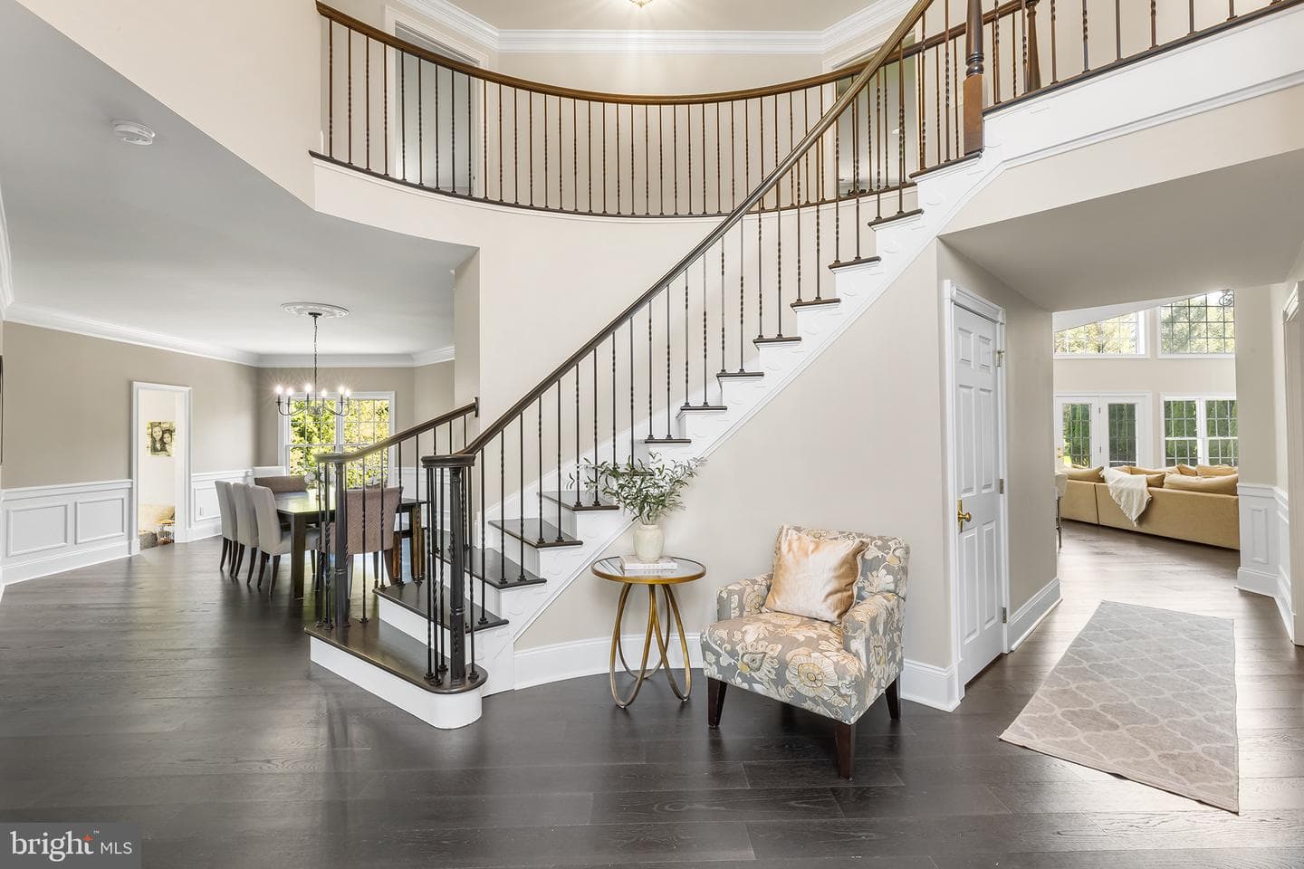 16 Hudson Way photo 4