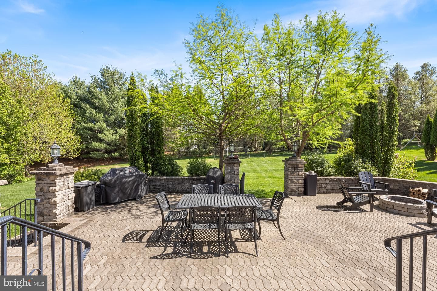 16 Hudson Way photo 59
