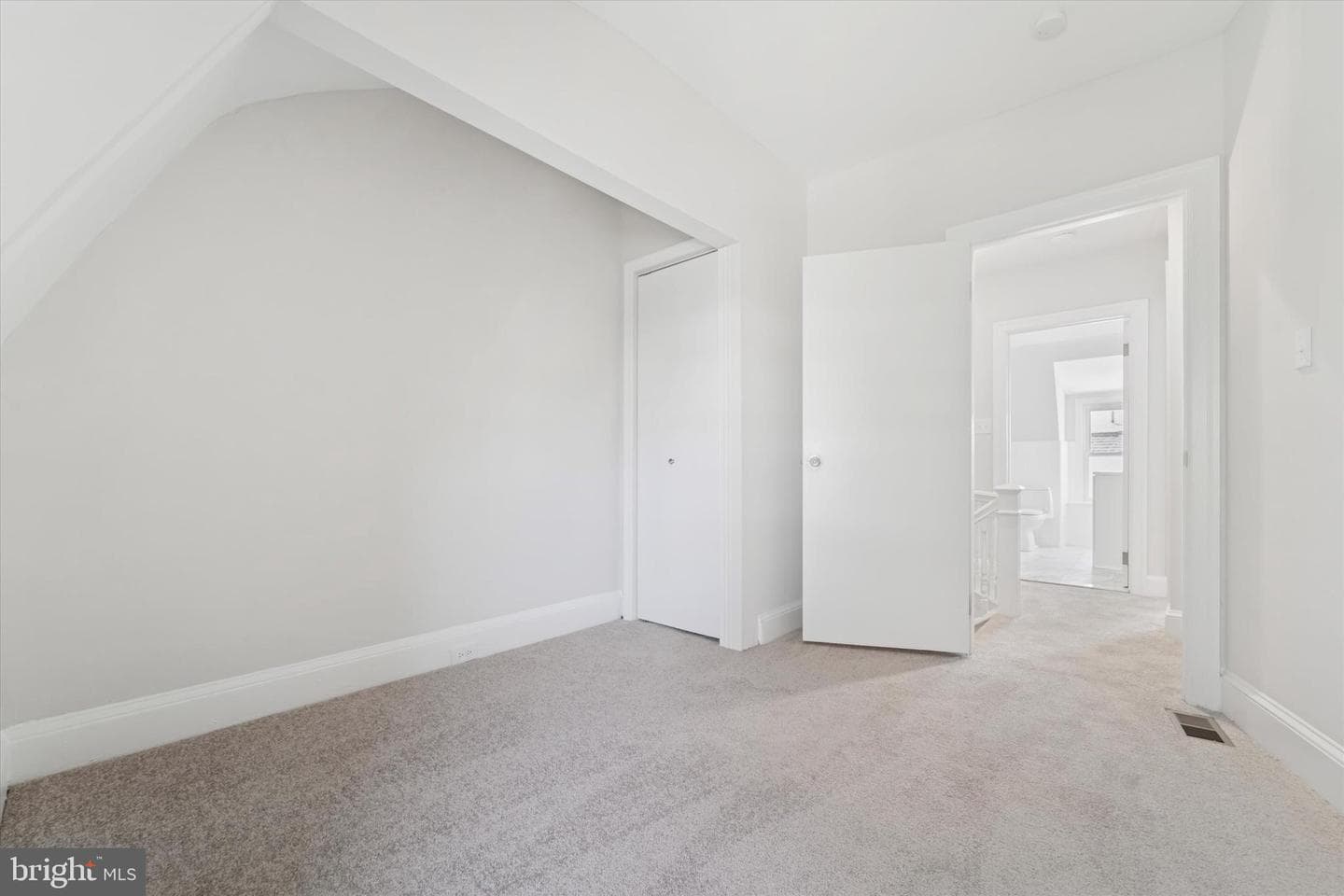 8 Cedar Street photo 12