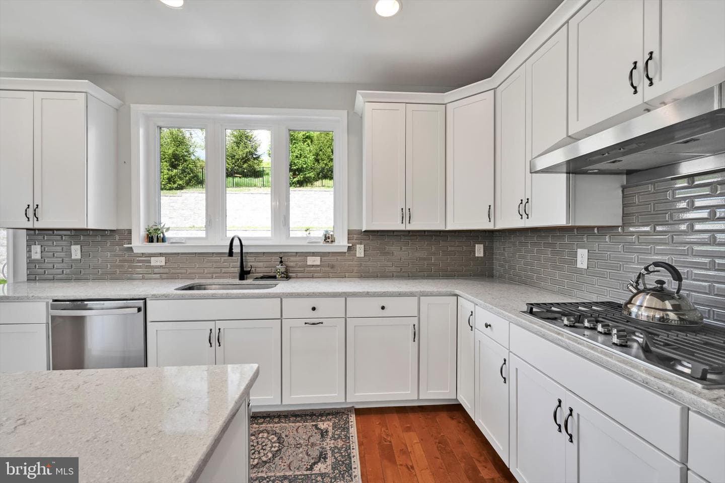 3013 Marias Way photo 8