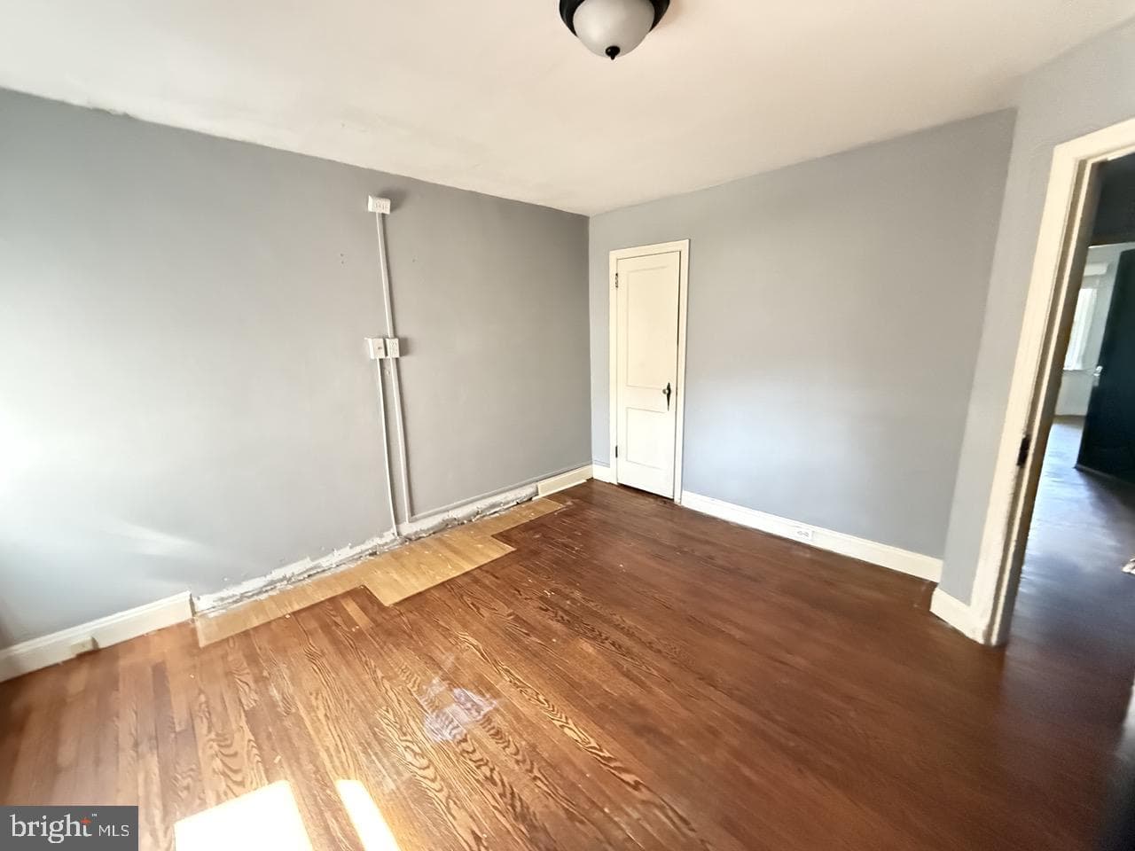 907 Darby Road photo 20