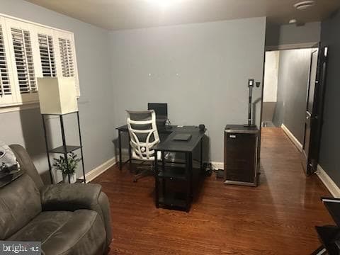 907 Darby Road photo 25