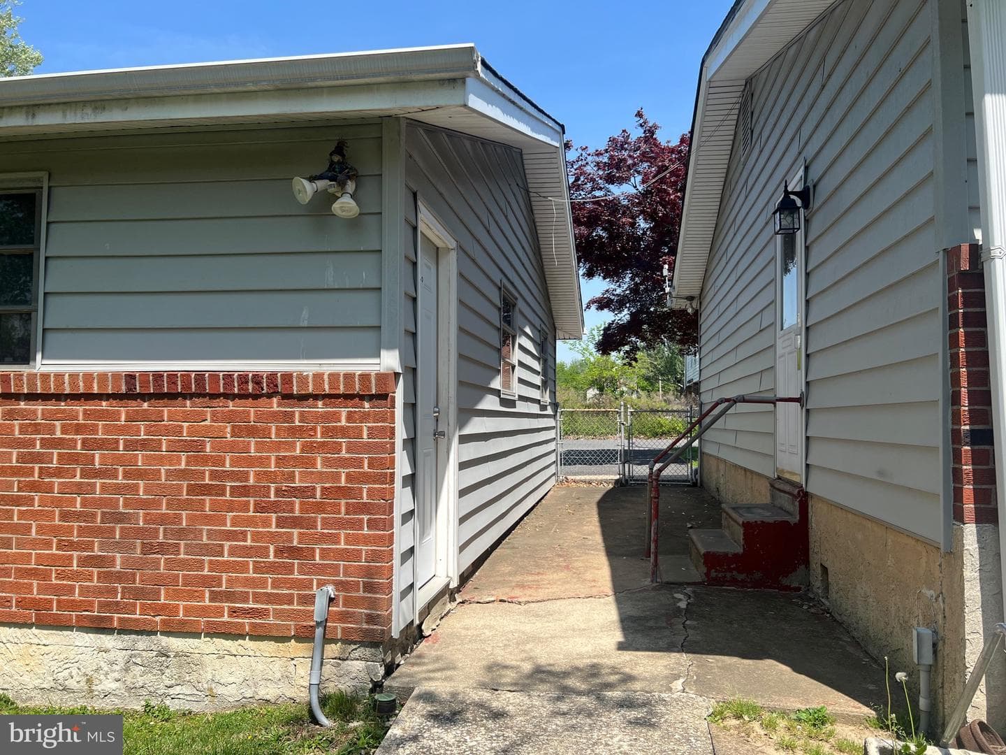 1004 Yarnall Street photo 12