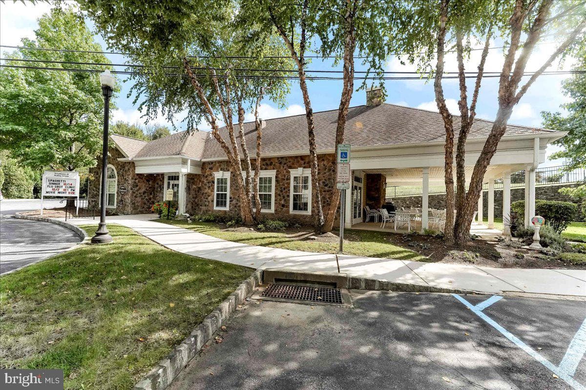 521 Creekside Drive photo 29