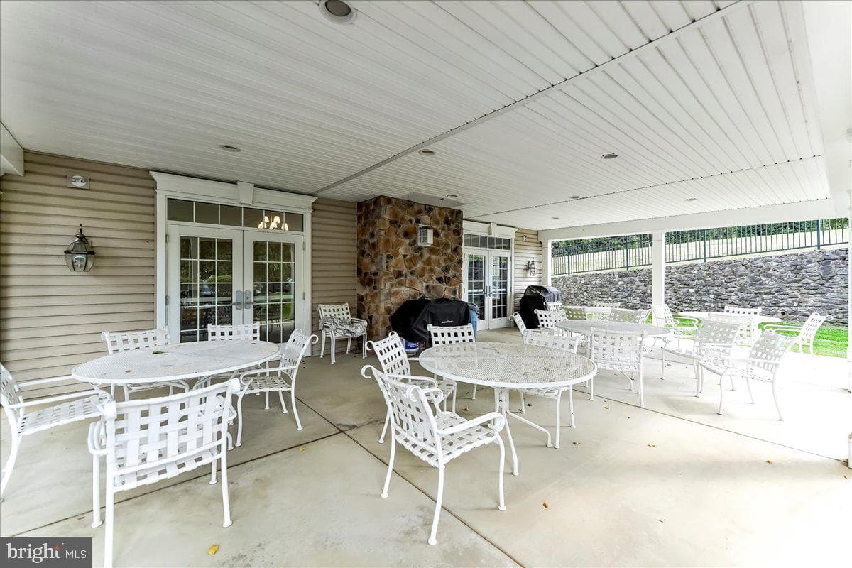 521 Creekside Drive photo 35
