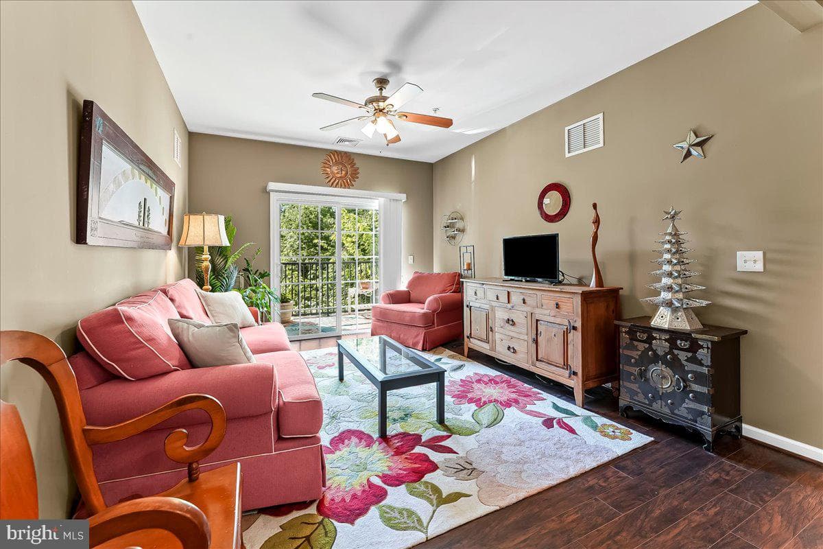 521 Creekside Drive photo 8