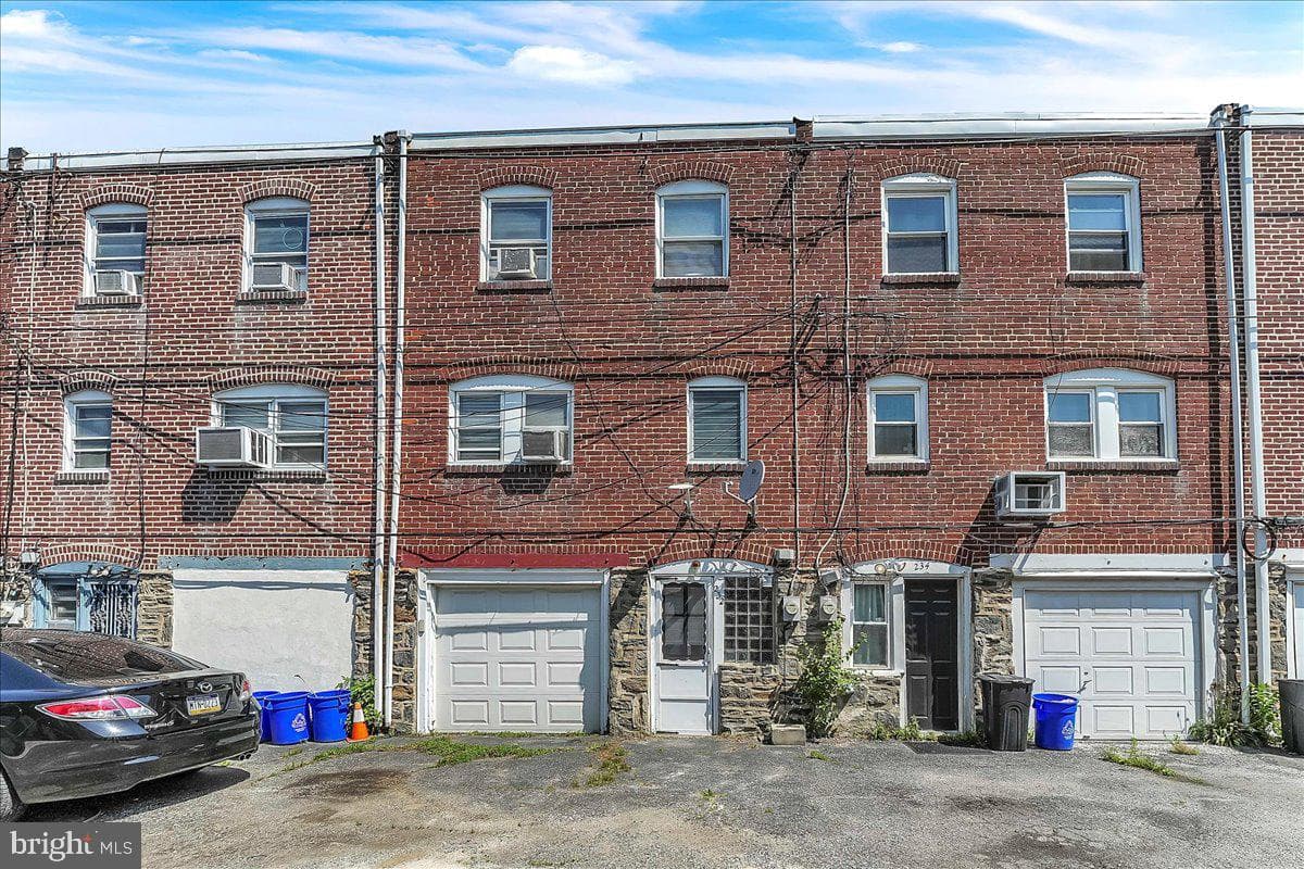 232 E Greenwood Avenue photo 17