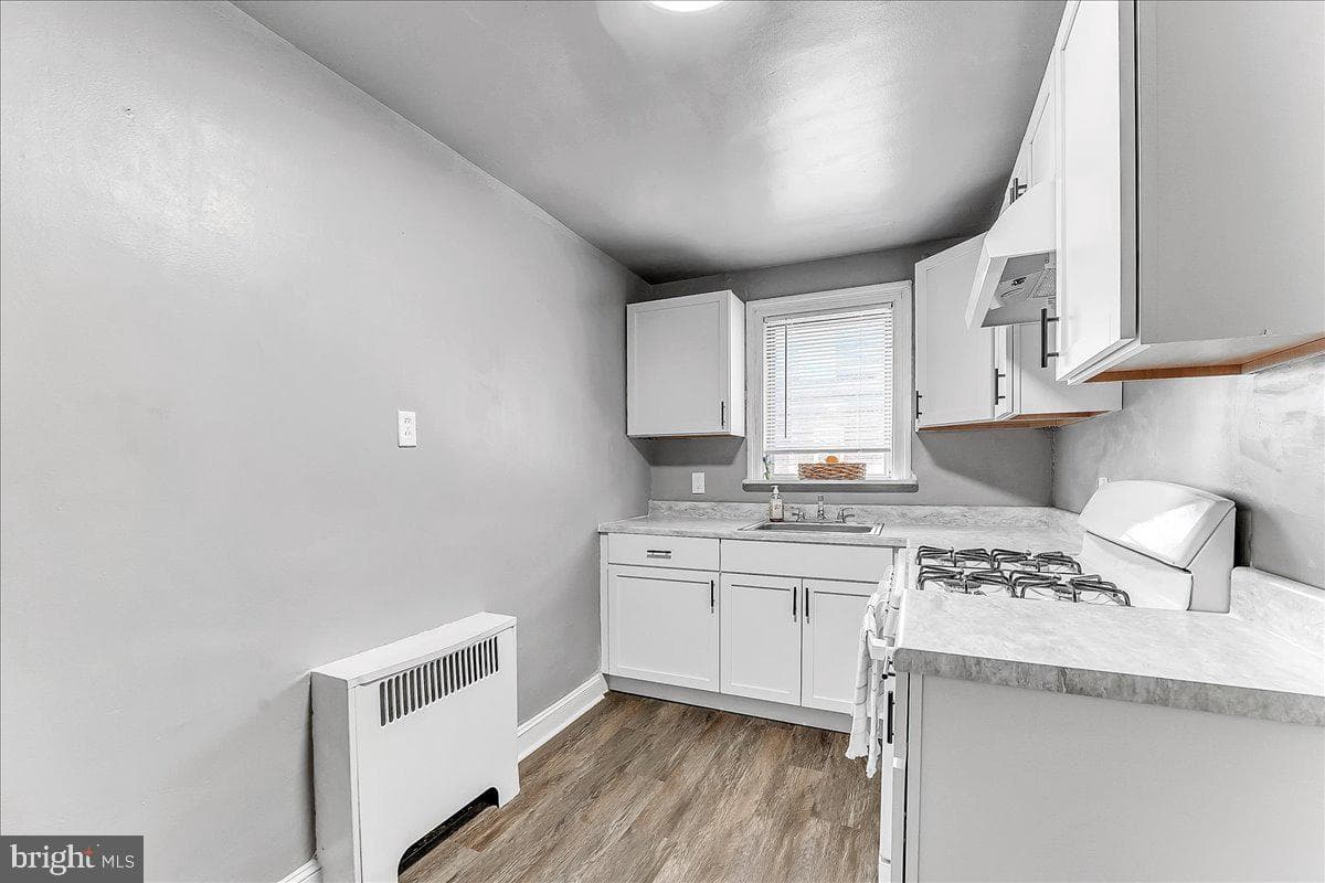 232 E Greenwood Avenue photo 9
