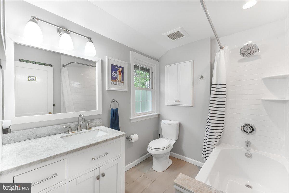 1013 Crest Road photo 17