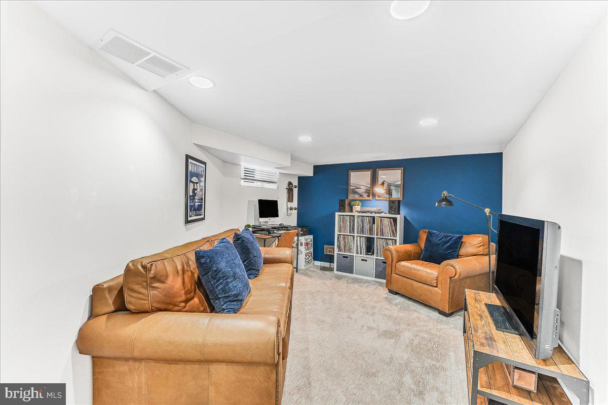 1013 Crest Road photo 22