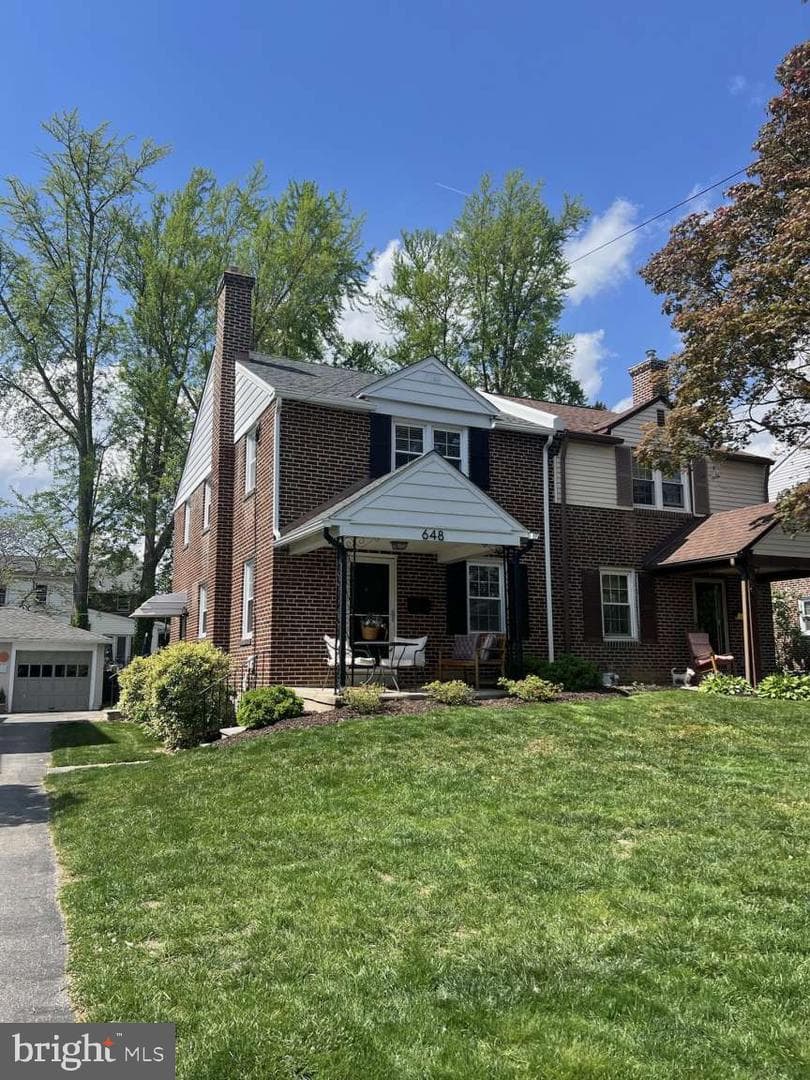 648 Hazelwood Road photo 1