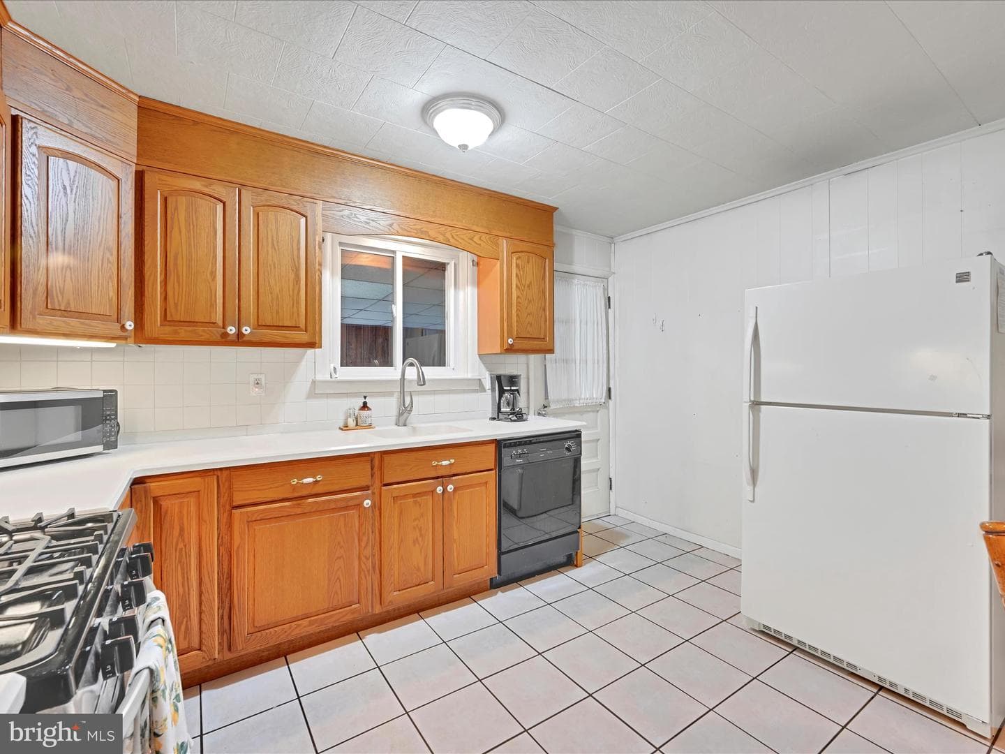 3739 Clearwater Lane photo 7