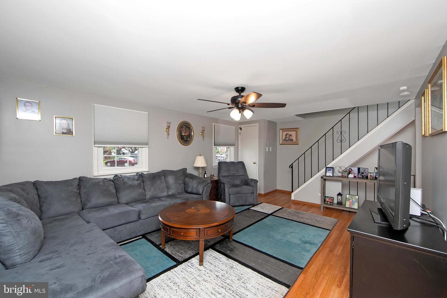 30 Colonial Circle photo 10