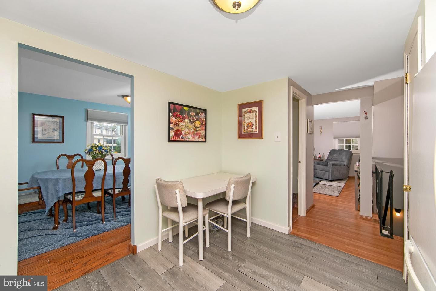 30 Colonial Circle photo 23