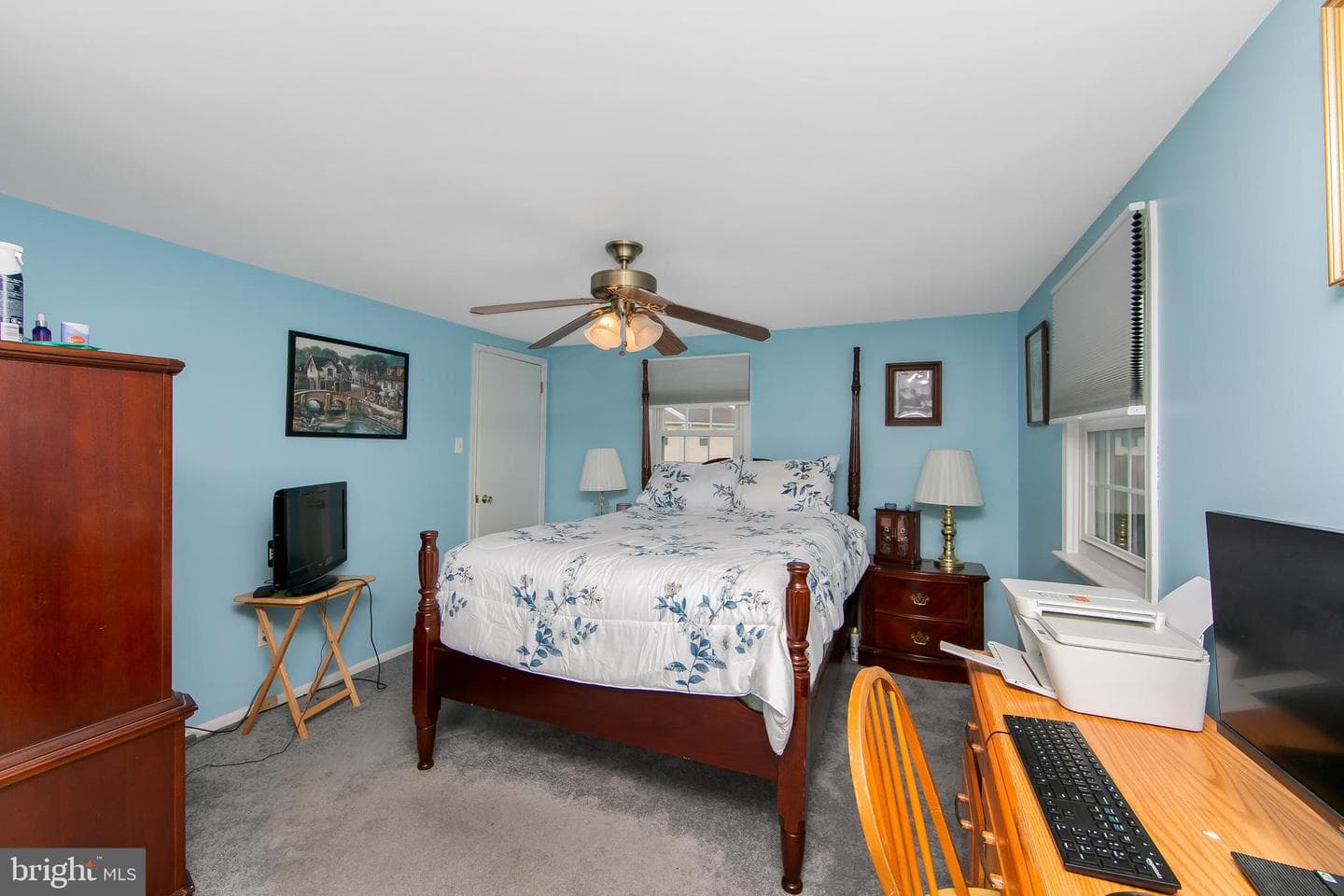 30 Colonial Circle photo 27