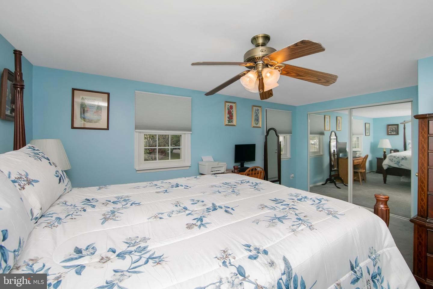 30 Colonial Circle photo 28