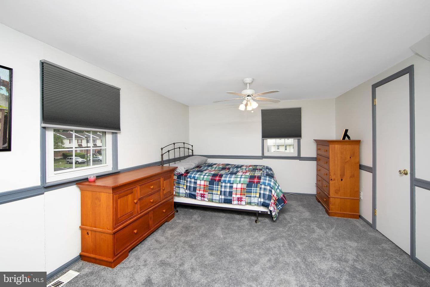 30 Colonial Circle photo 30