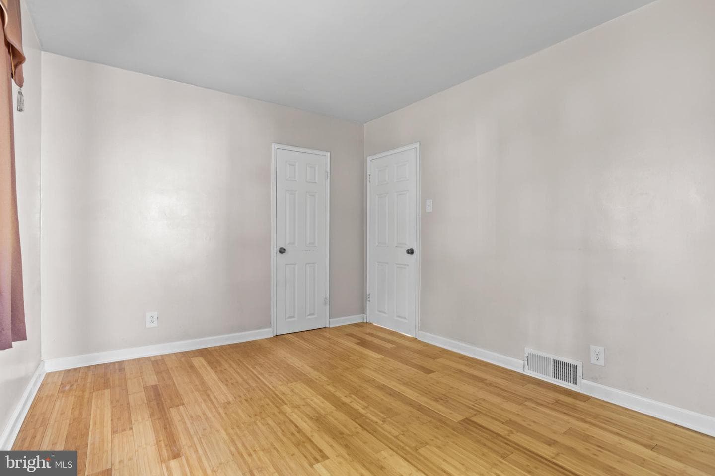 2207 Pershing Avenue photo 10