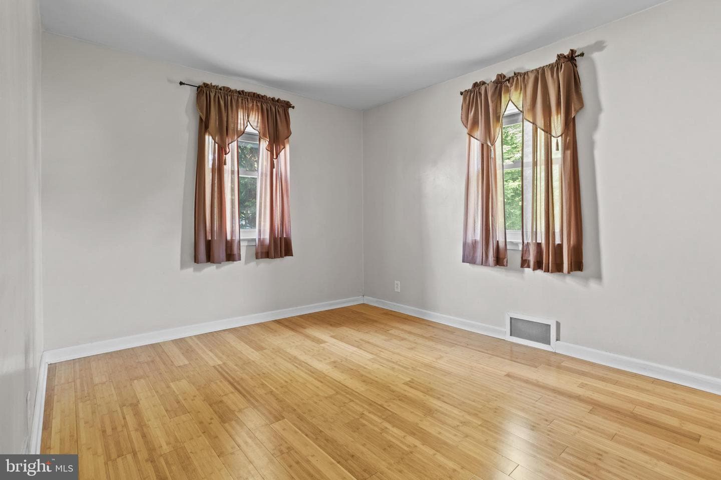 2207 Pershing Avenue photo 14