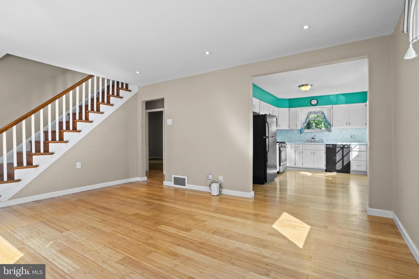 2207 Pershing Avenue photo 4