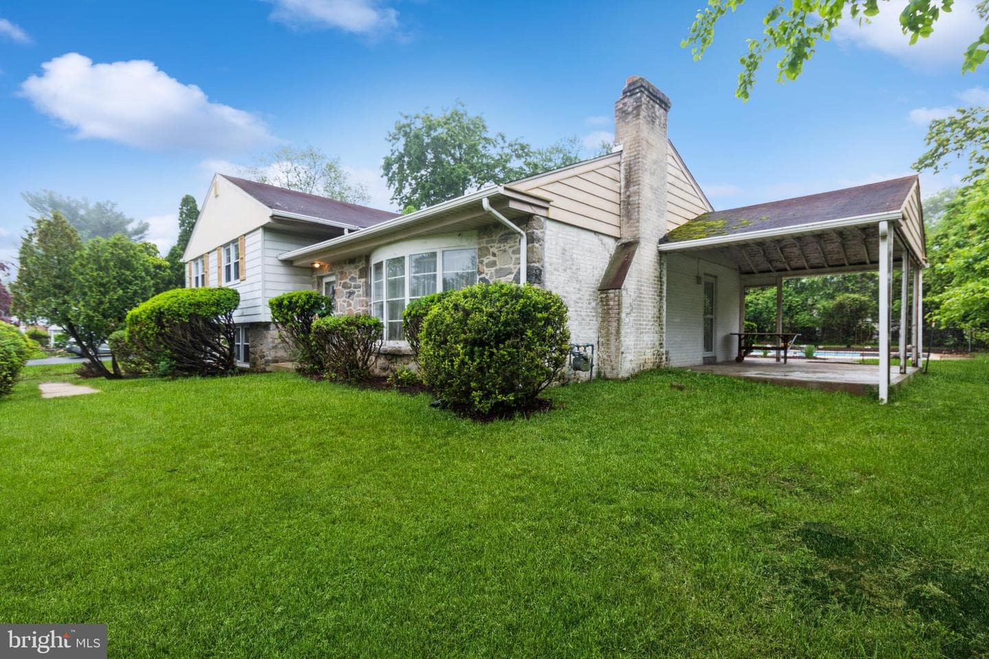 1008 Richmond Road photo 23