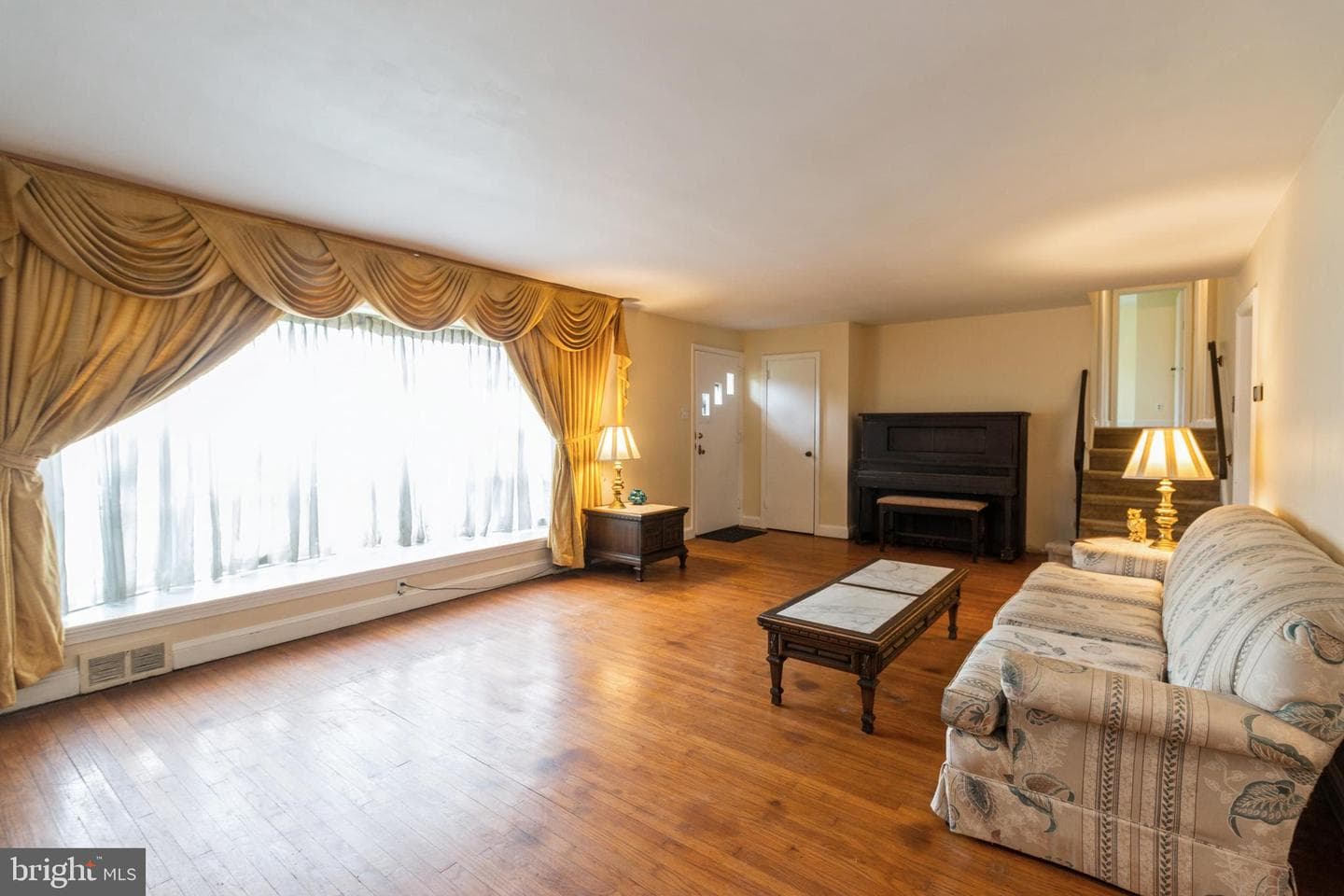 1008 Richmond Road photo 3