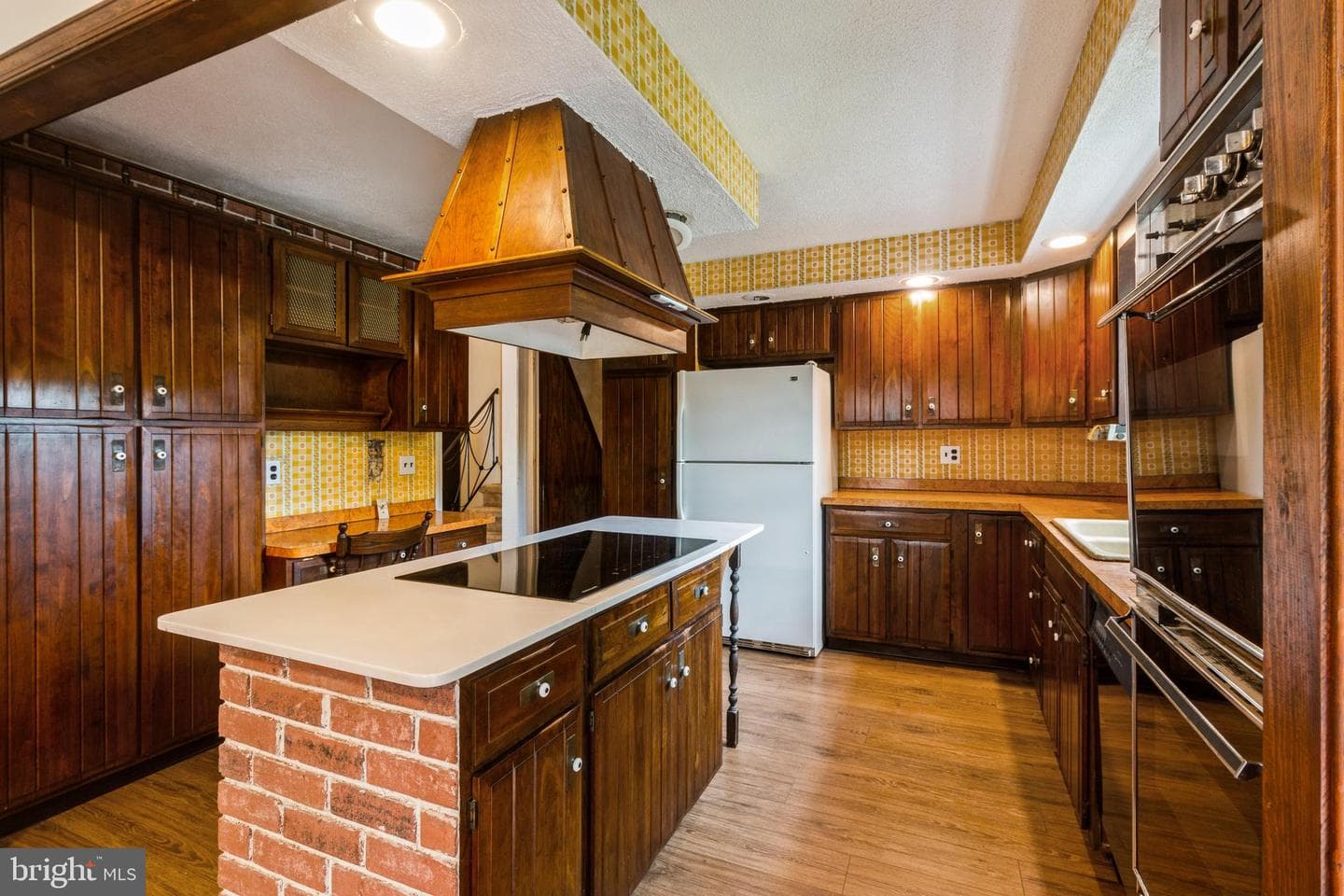 1008 Richmond Road photo 5