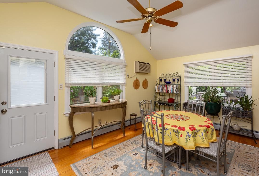 1220 Edmonds Avenue photo 34