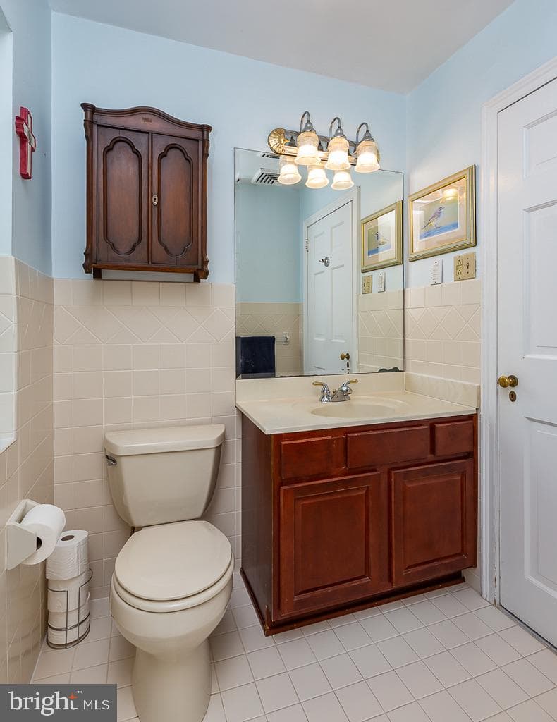 1220 Edmonds Avenue photo 40