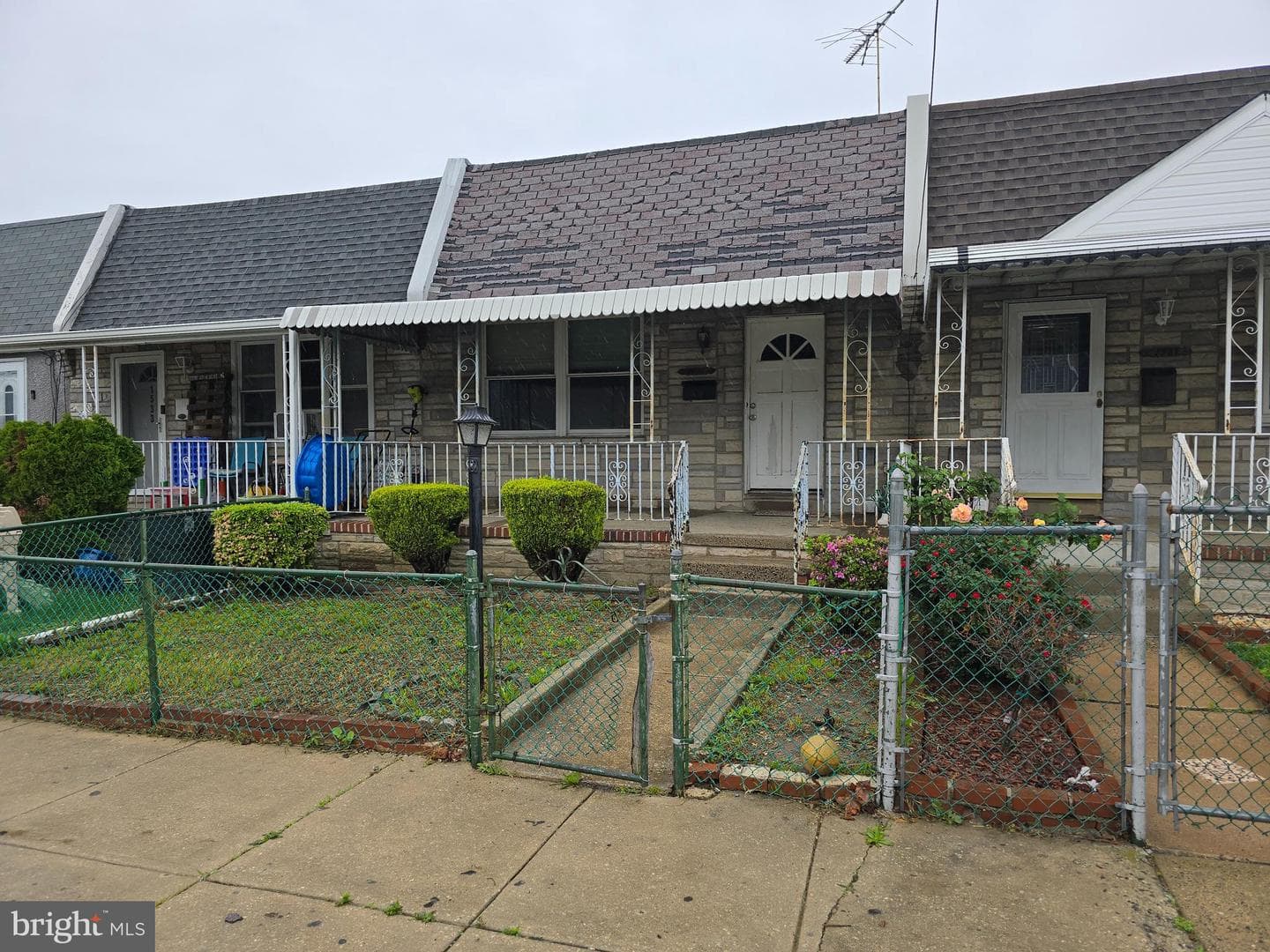 1531 Summit Street photo 2