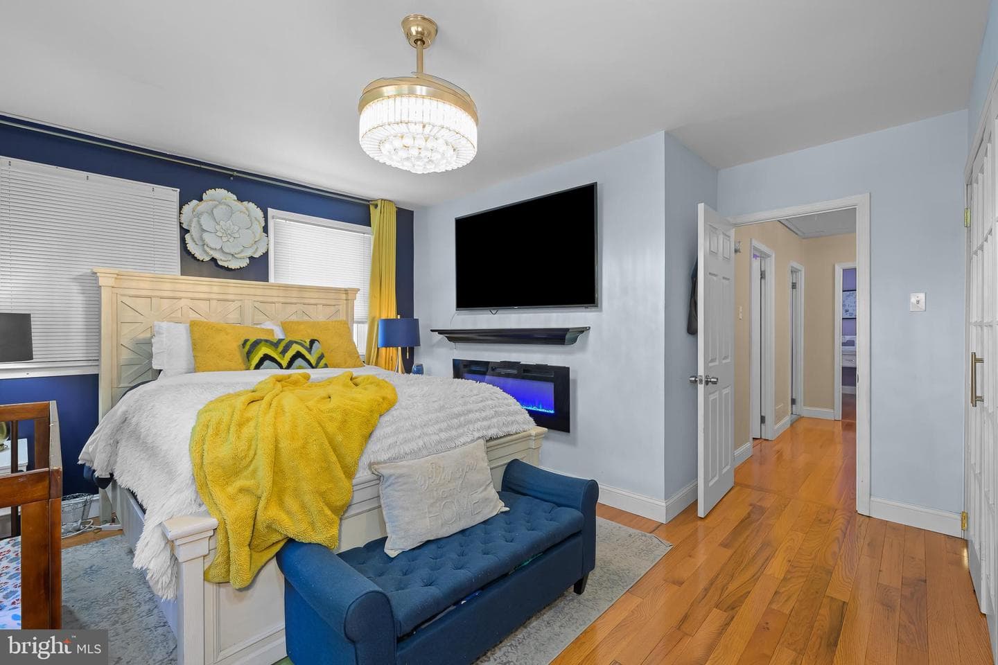 103 Ronaldson Street photo 1