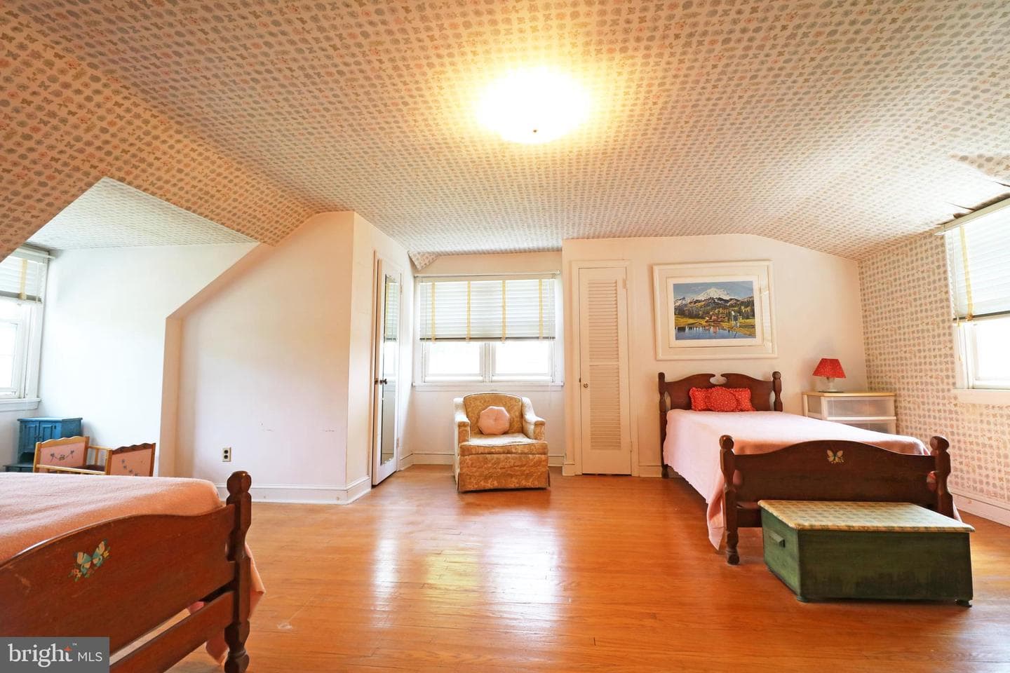 530 Hempstead Road photo 18