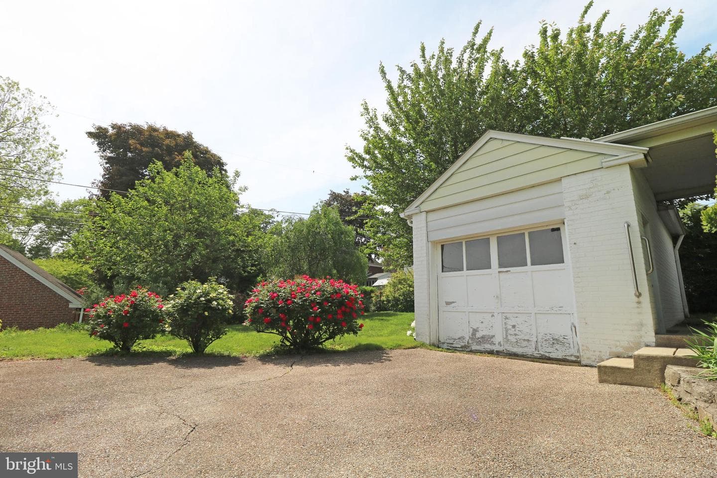 530 Hempstead Road photo 35
