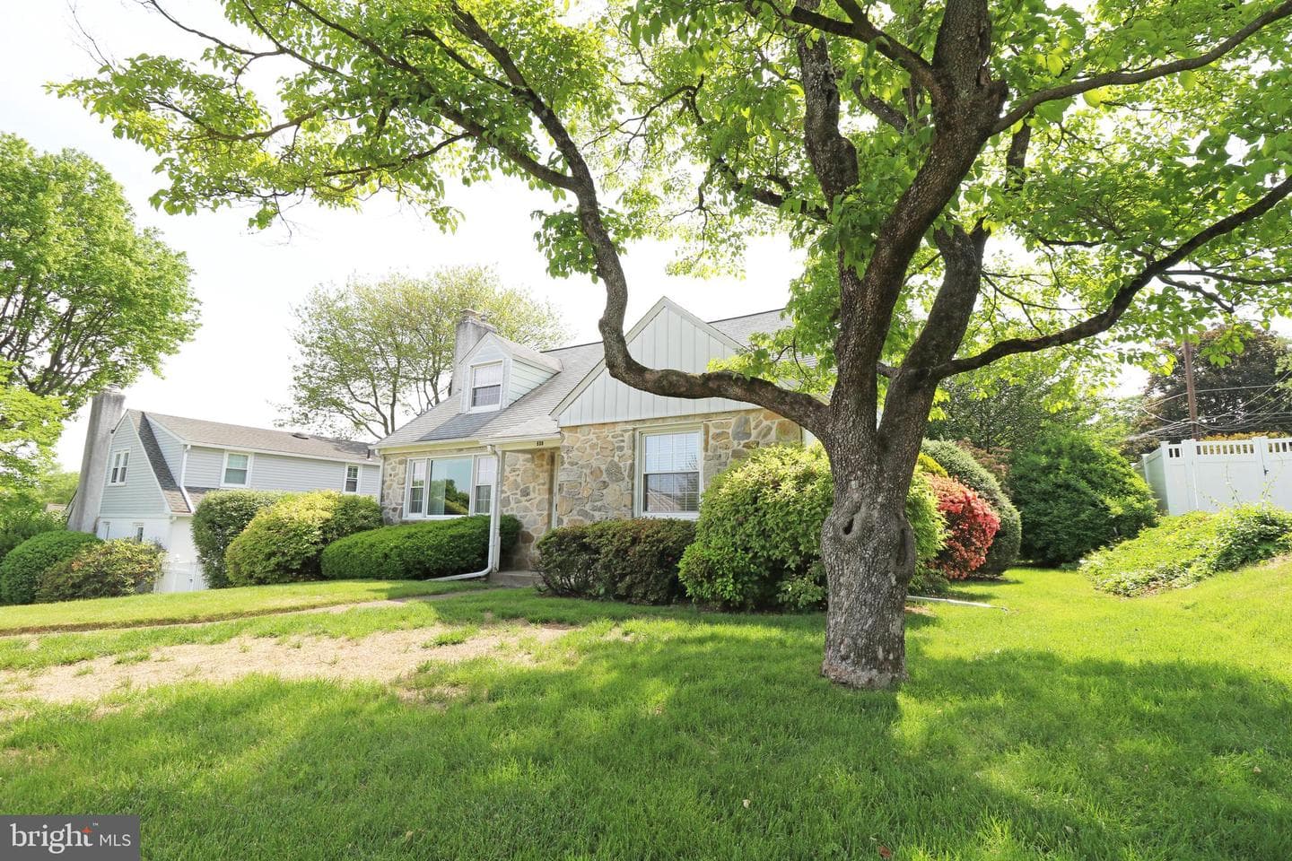 530 Hempstead Road photo 4