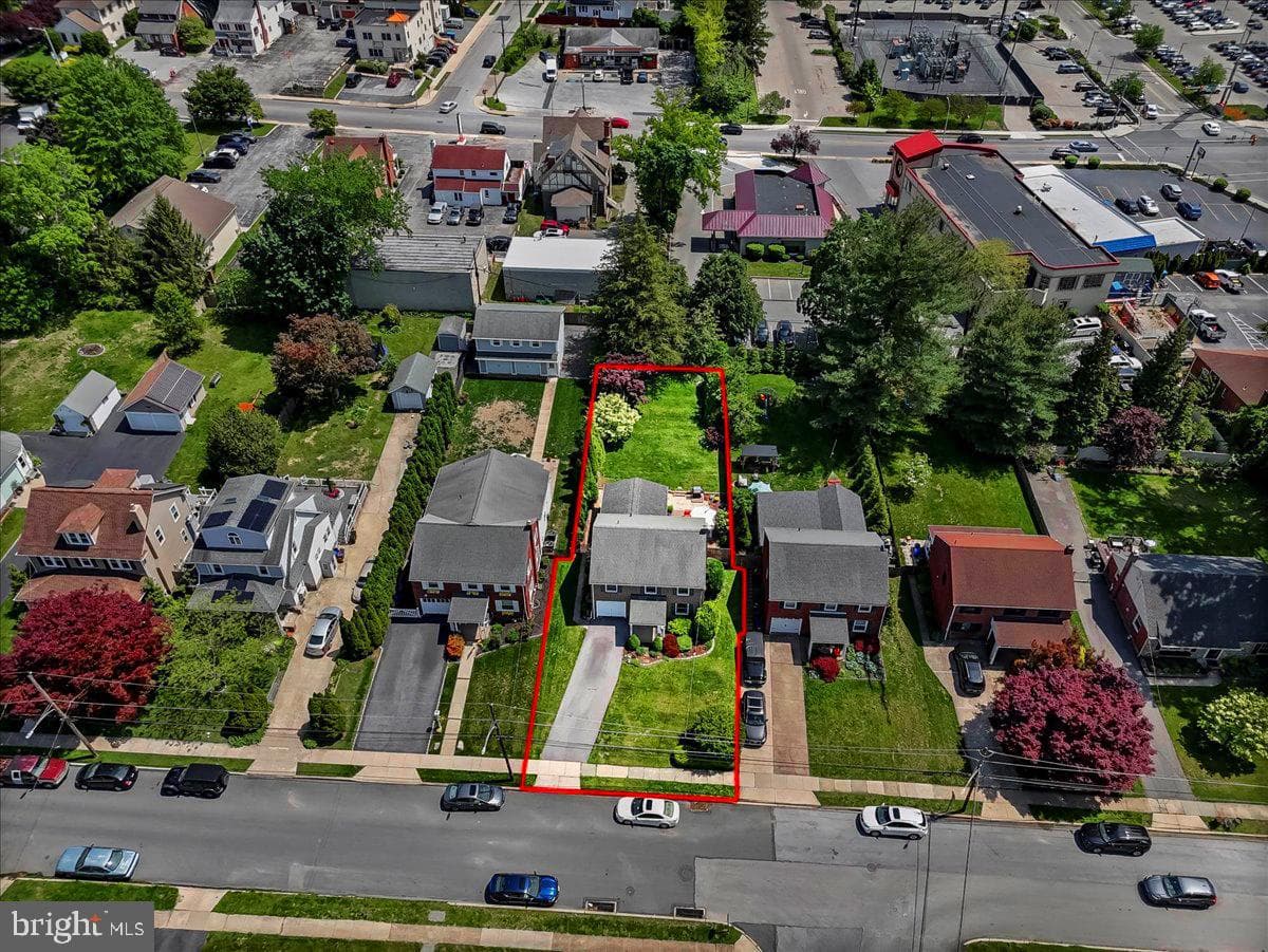 161 W Hillcrest Avenue photo 28